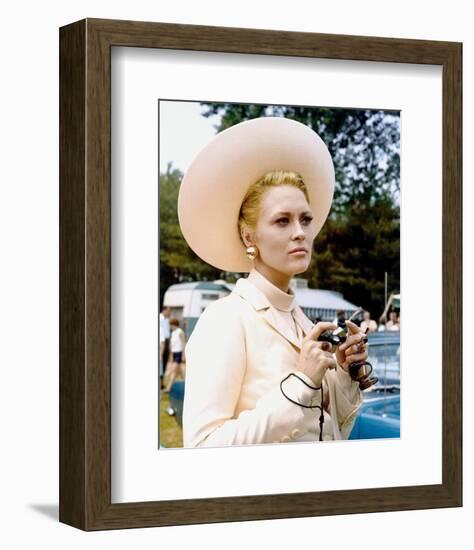 Faye Dunaway - The Thomas Crown Affair-null-Framed Photo