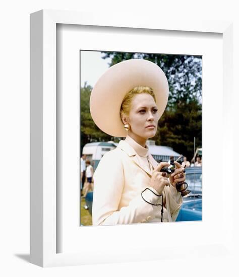 Faye Dunaway - The Thomas Crown Affair-null-Framed Photo