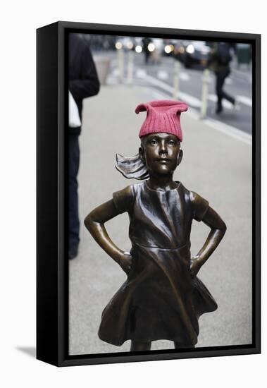 Fearless Girl Wall Street-null-Framed Premier Image Canvas