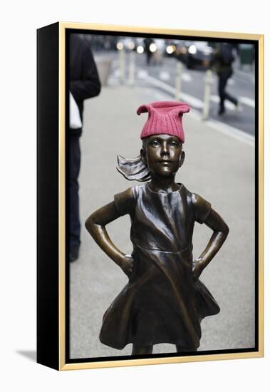 Fearless Girl Wall Street-null-Framed Premier Image Canvas