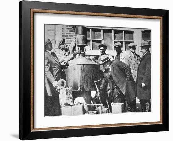 Federal Us Agents Discover an Illegal Alcohol Still During the American Prohibition (1920-33)-American Photographer-Framed Photographic Print