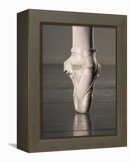 Feet of Ballet Dancer En Pointe-Erik Isakson-Framed Premier Image Canvas