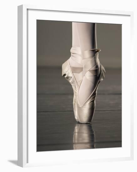 Feet of Ballet Dancer En Pointe-Erik Isakson-Framed Photographic Print