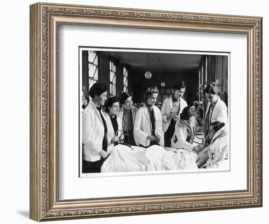 Female Medical Students-null-Framed Photographic Print