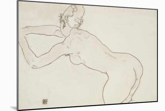 Female Nude Kneeling and Bending Forward to the Left, 1918-Egon Schiele-Mounted Giclee Print