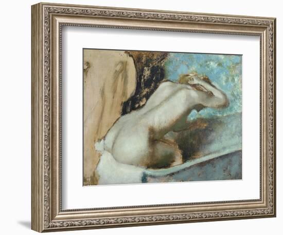 Femme assise sur le rebord d' une baignoire et s'épongeant le cou-Edgar Degas-Framed Giclee Print