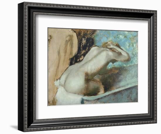 Femme assise sur le rebord d' une baignoire et s'épongeant le cou-Edgar Degas-Framed Giclee Print