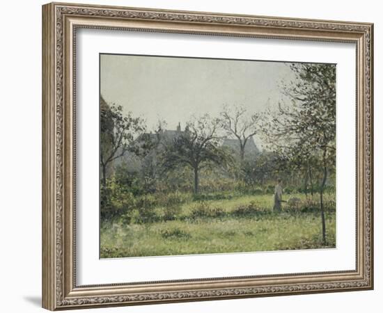 Femme dans un verger, matinée d'automne, jardin d'Eragny-Camille Pissarro-Framed Giclee Print