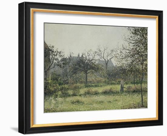 Femme dans un verger, matinée d'automne, jardin d'Eragny-Camille Pissarro-Framed Giclee Print