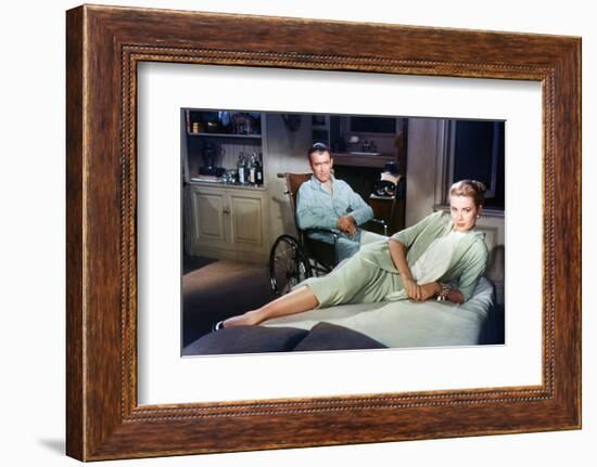 Fenetre sur cour REAR WINDOW by AlfredHitchcock with James Stewart and Grace Kelly, 1954 (photo)-null-Framed Photo