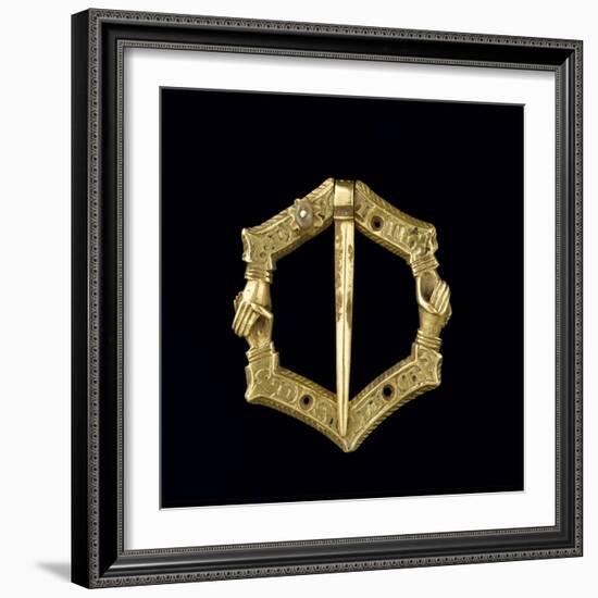 Fermail : hexagonal, mains croisées, inscription-null-Framed Giclee Print