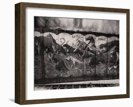 Fête Du Trône, 1926, Printed before 1970-Eugene Atget-Framed Photographic Print