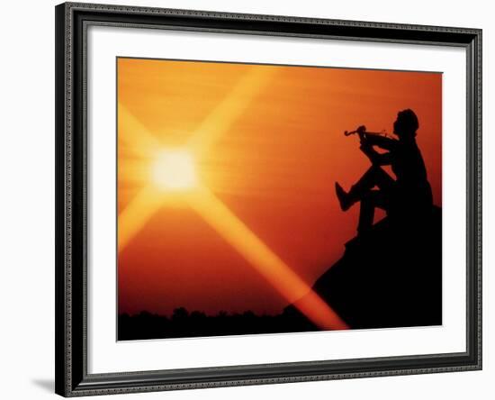 Fiddler On The Roof, Tutte Lemkow, 1971-null-Framed Photo