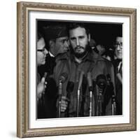 Fidel Castro Arrives Mats Terminal, Washington D.C.-Warren K. Leffler-Framed Photo