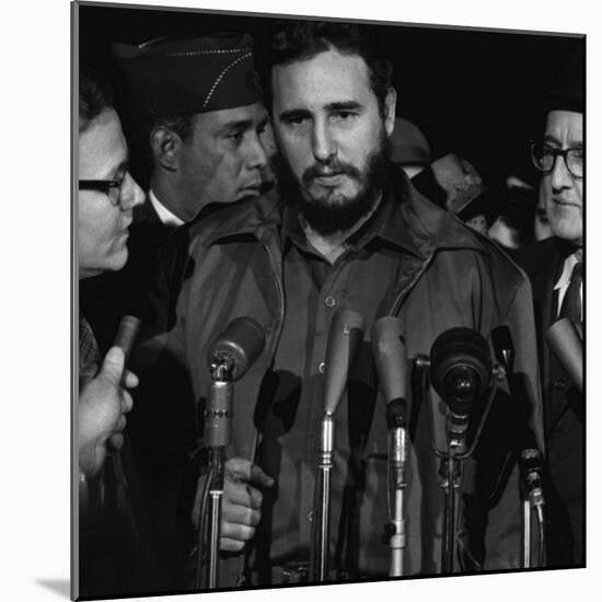 Fidel Castro Arrives Mats Terminal, Washington D.C.-Warren K. Leffler-Mounted Photo