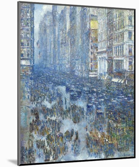 Fifth Avenue, 1919-Childe Hassam-Mounted Art Print