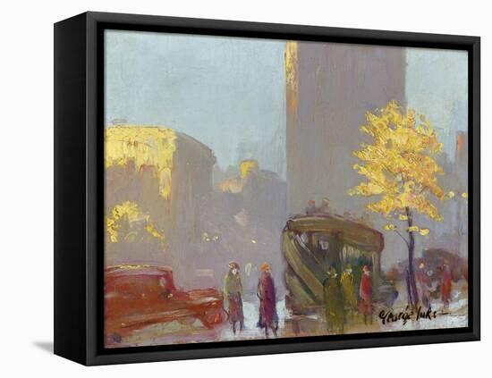 Fifth Avenue, New York. Um 1920-George Benjamin Luks-Framed Premier Image Canvas