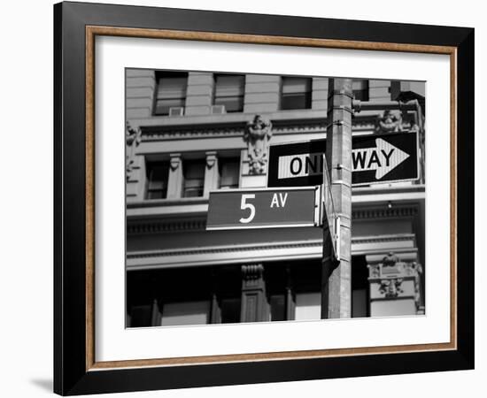 Fifth Avenue Sign 5 Th Av New York Manhattan USA Black & White-holbox-Framed Photographic Print