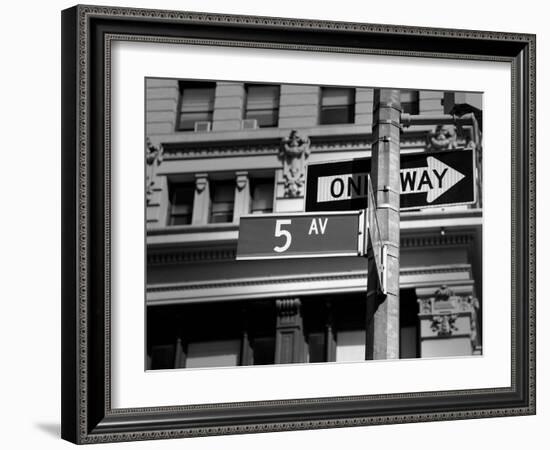Fifth Avenue Sign 5 Th Av New York Manhattan USA Black & White-holbox-Framed Photographic Print