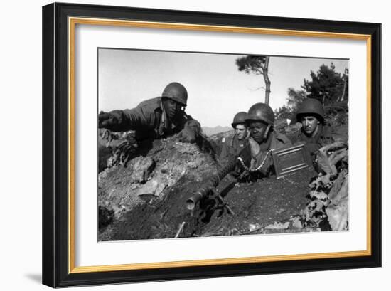 Fighting North of the Chongchon River During the U.S. Advance Above the 38th Parallel-null-Framed Photo