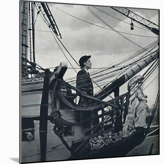'Figureheads', 1941-Cecil Beaton-Mounted Photographic Print