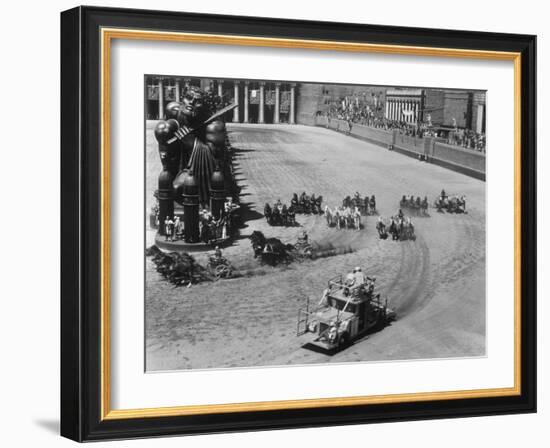 Filming the Chariot Race from 'Ben-Hur', 1925 (B/W Photo)-American Photographer-Framed Giclee Print