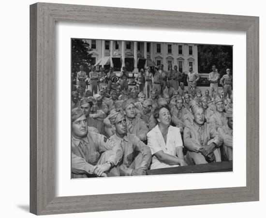 First Lady Eleanor Roosevelt, Singing with a Large Group of US Soldiers-null-Framed Photographic Print