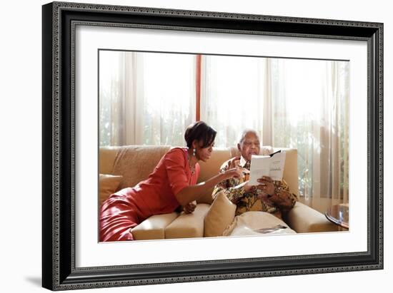 First Lady Michelle Obama Meets with Former President Nelson Mandela of South Africa-null-Framed Premium Photographic Print