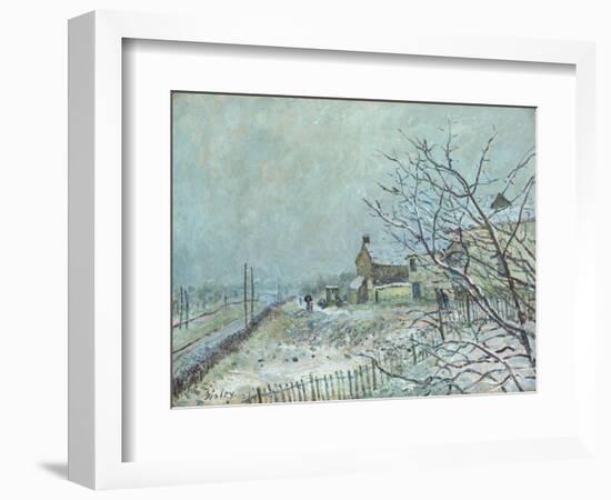 First Snow at Veneux-Nadon, 1878 (Oil on Canvas)-Alfred Sisley-Framed Giclee Print