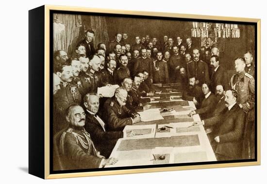 First World War: Signing of the Peace Treaty of Brest Litovsk (Brest-Litovsk) on 03/03/1917 (Photo)-Anonymous Anonymous-Framed Premier Image Canvas