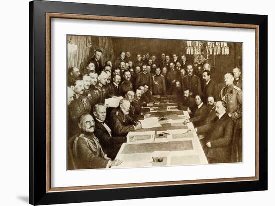 First World War: Signing of the Peace Treaty of Brest Litovsk (Brest-Litovsk) on 03/03/1917 (Photo)-Anonymous Anonymous-Framed Giclee Print