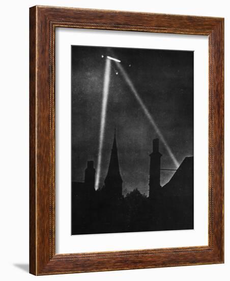 First Zeppelin Air Raid on London, During World War I 1915-Robert Hunt-Framed Photographic Print