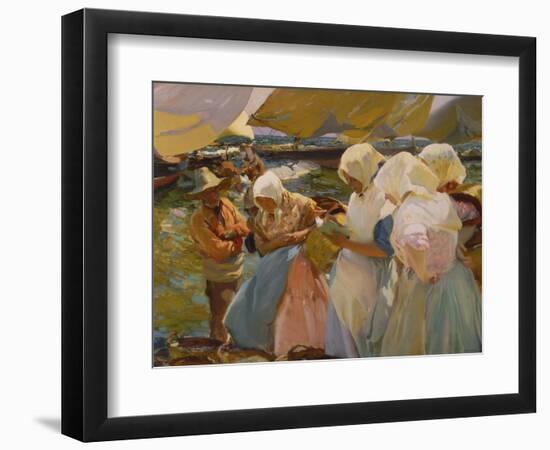 Fischerwomen on the Beach, 1903-Joaquín Sorolla y Bastida-Framed Giclee Print