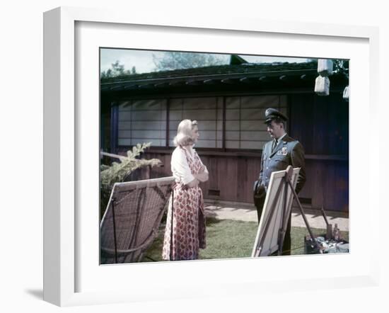 Flamme sur l'Asie The Hunters by DickPowell with May Britt and Robert Mitchum, 1958 (photo)-null-Framed Photo