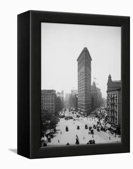 Flatiron Building, 1904-null-Framed Premier Image Canvas