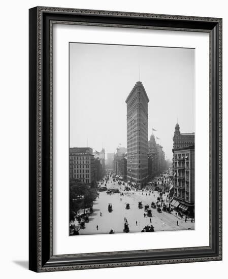 Flatiron Building, 1904-null-Framed Photographic Print