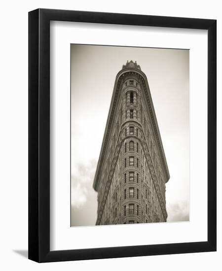 Flatiron Building, Manhattan, New York City, USA-Jon Arnold-Framed Photographic Print