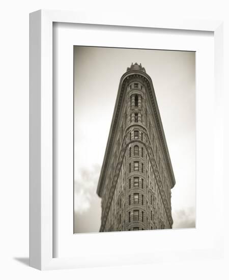 Flatiron Building, Manhattan, New York City, USA-Jon Arnold-Framed Photographic Print