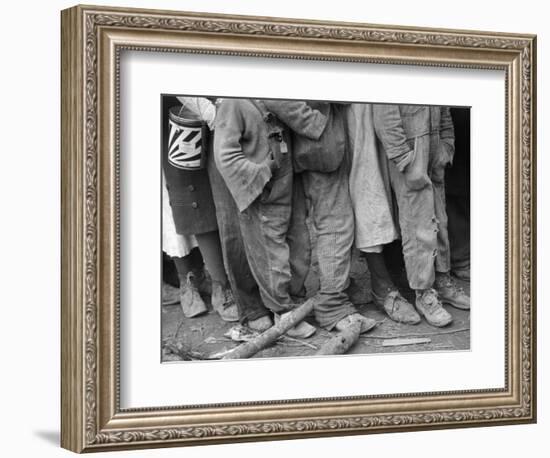 Flood Refugees, 1937-Walker Evans-Framed Photographic Print