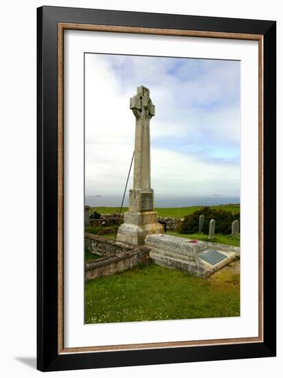 Flora Macdonalds Memorial, Kilmuir Graveyard, Skye, Highland, Scotland-Peter Thompson-Framed Photographic Print