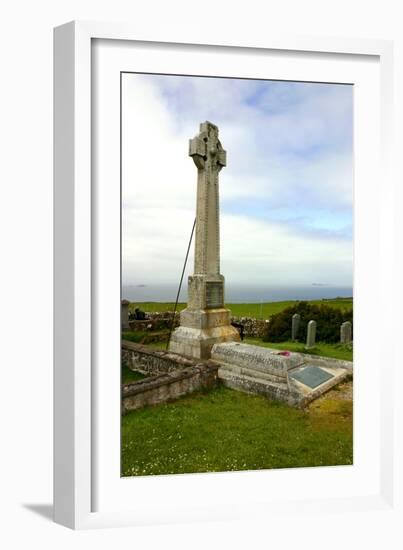 Flora Macdonalds Memorial, Kilmuir Graveyard, Skye, Highland, Scotland-Peter Thompson-Framed Photographic Print