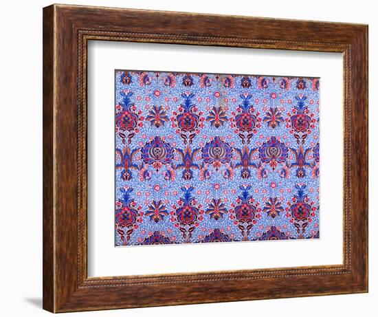 Floral Patterned Wallpaper-William Morris-Framed Giclee Print