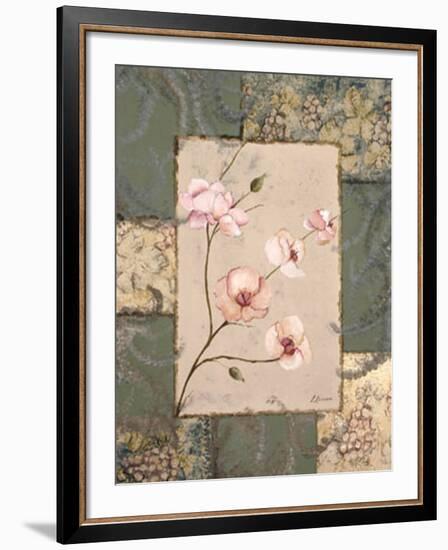 Flores Sobre Verde II-Luisa Romero-Framed Art Print