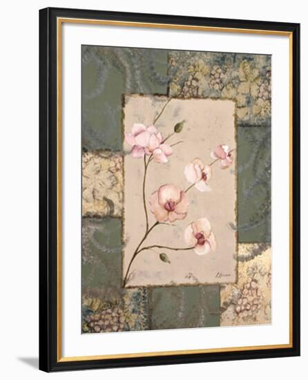 Flores Sobre Verde II-Luisa Romero-Framed Art Print