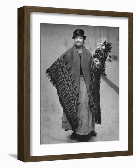 Flower Girl, London, 1926-1927-null-Framed Giclee Print