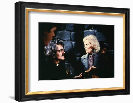 Fog THE FOG by JohnCarpenter with Hal Holbrook and Janet Leigh, 1980 (photo)-null-Framed Photo