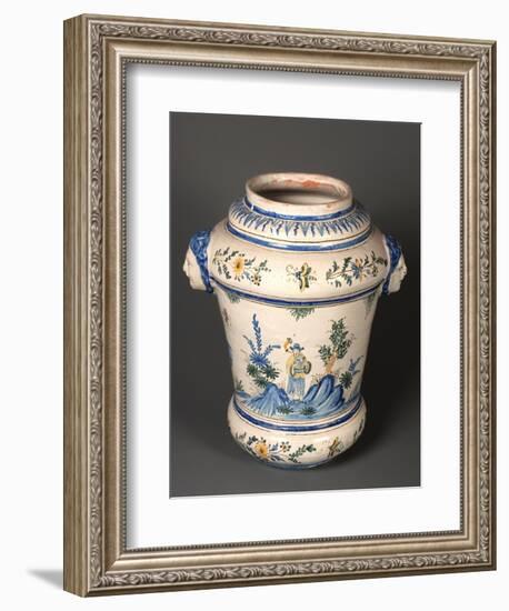 Fontaine décorée de deux chinois en promenade-null-Framed Giclee Print