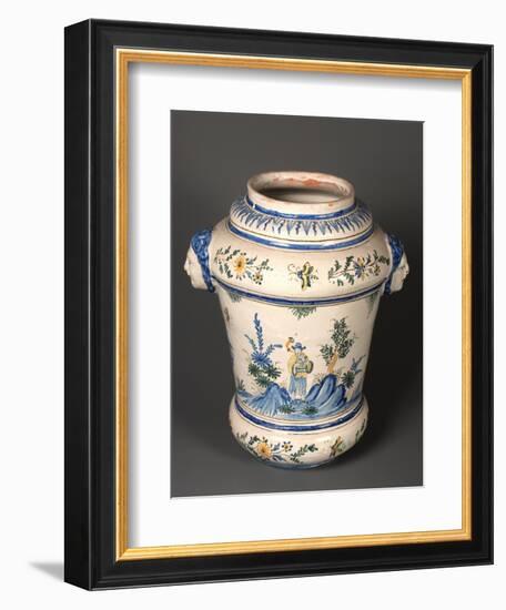 Fontaine décorée de deux chinois en promenade-null-Framed Giclee Print