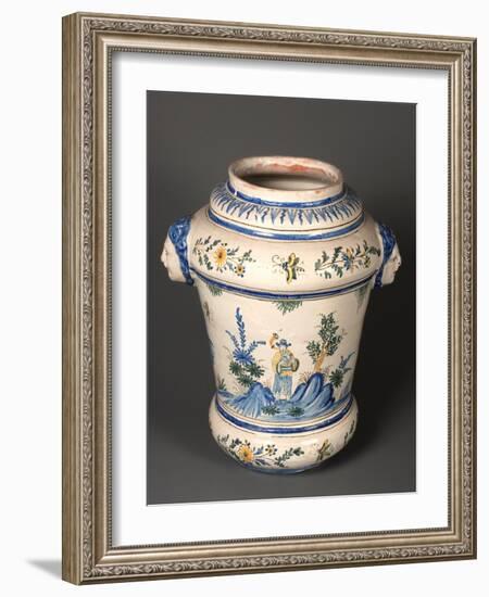 Fontaine décorée de deux chinois en promenade-null-Framed Giclee Print