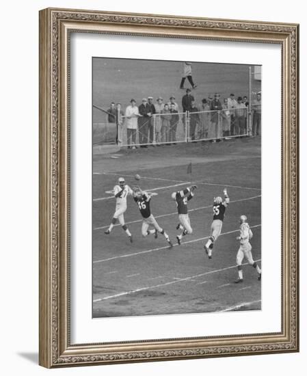 Football Game Between the Green Bay Packers and the San Francisco 49Ers-null-Framed Photographic Print